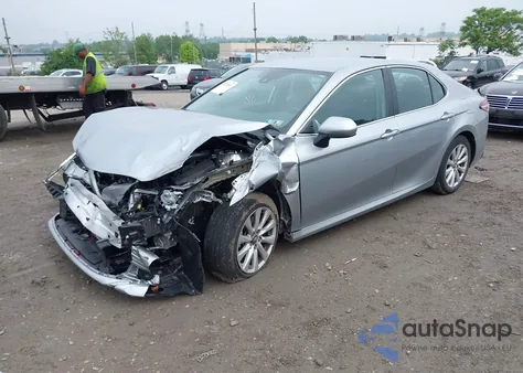 2019 Toyota Camry Le from USA, damaged, VIN 4T1B11HK5KU813553
